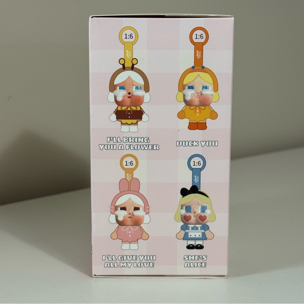 Pop Mart Crying Again Vinyl Face Plush - Picture 4 of 6